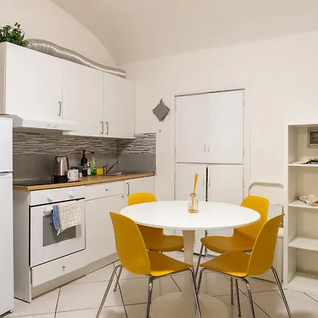 9 Minutes From Termini - Loft With Free Wi-fi And Netflix