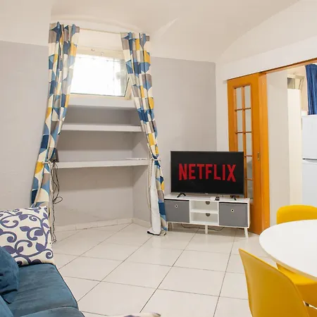 9 Minutes From Termini - Loft With Free Wi-fi And Netflix *